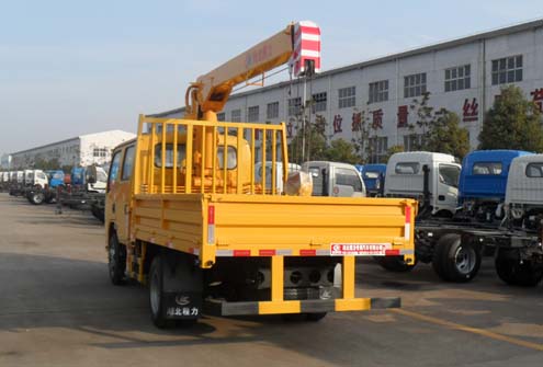 Dongfeng 2 ton truck mounted crane
