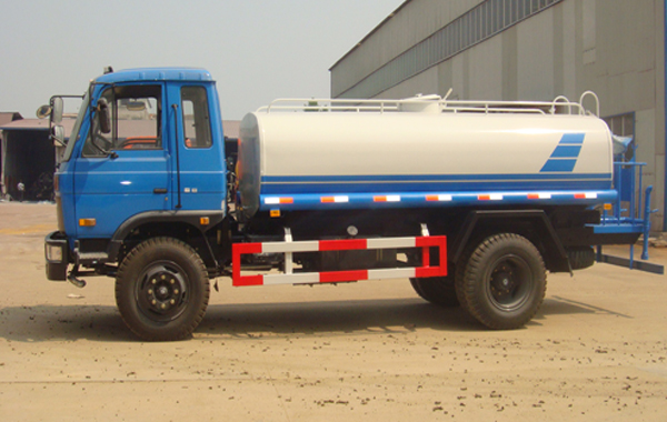 dongfeng 10 cbm water tank truck