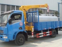 dongfeng 5cbm water truck mounted crane