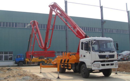 Dongfeng 4x2 Concrete Pump Truck