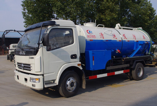 4x2 7,000 Liters high pressure and sewage truck