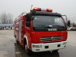 Factory Direct DONGFENG 4X4 fire tank truck
