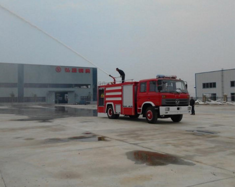 dongfeng 4*2 153 water fire truck