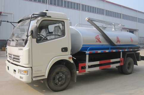 DONGFENG 3800mm euro4 suction dung truck