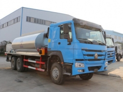 HOWO 10000 liter Bitumen Spray Truck