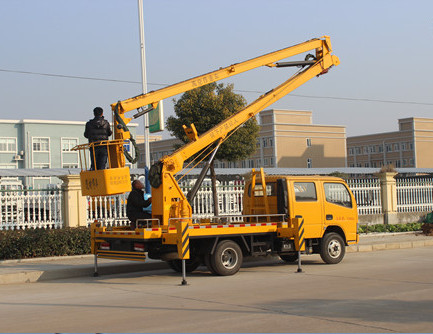 DFAC 4x2 12 to 16m aerial working platform truck