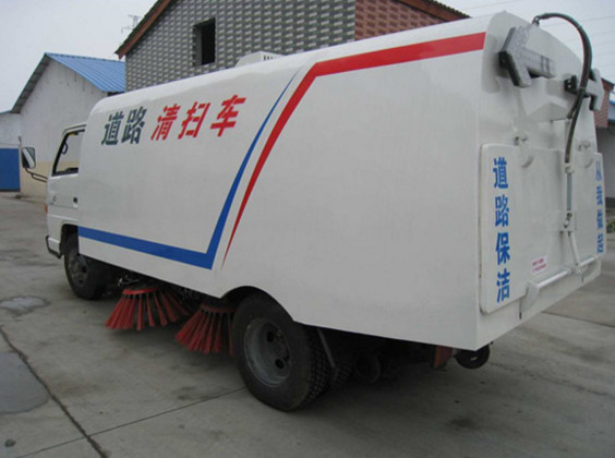 Dongfeng 4x2 Steet Cleaning Vehicle