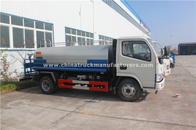 Dongfeng small water tank truck