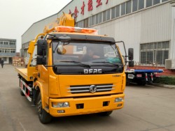 Dongfeng platform wrecker truck with 4ton crane