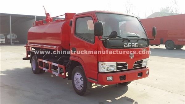 Mini Dongfeng 1200L water foam fire truck