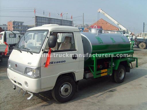 Foton 1500L mini water tank truck road sprinkler