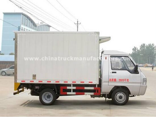 Dongfeng 4x2 1.5 Ton Small Refrigeration Truck