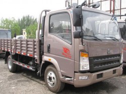 SINOTRUK 6 Wheels HOWO 4X2 Light Cargo Vehicle