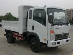 China low price light flat bed cargo truck