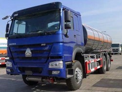 SINO TRUCK Howo 6*4 10 wheels 20000 liters capacity fuel tank truck