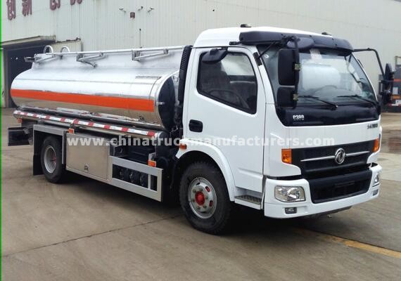 Mini Dongfeng oil tank truck 5000L tanker truck