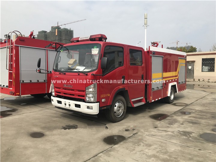 Japan 700P 4x2 Diesel 5000L Water Tanker Airport Fire Fighting Truck
