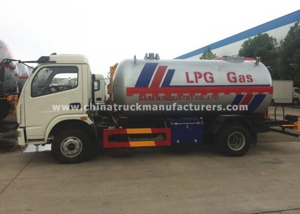 4x2 Dongfeng 5.5m3 small lpg tank truck