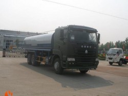 SINOTRUCK 6x4 210HP 16~18 ton water tank truck