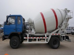 Dongfeng 4*2 Mixing Truck 5 Cubic Meters concrete mixer truc
