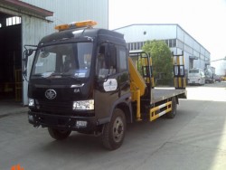 FAW 4x2 machine transport flat bed truck