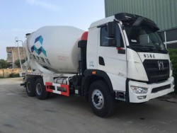 XCMG 10m3 6x4 concrete mixer truck