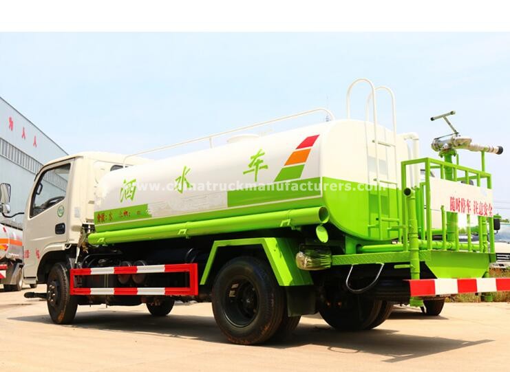 DONGFENG 4X2 5000 Liters water tank truck