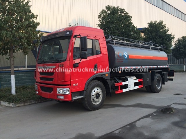 China Faw 4400 gallon fuel trucks
