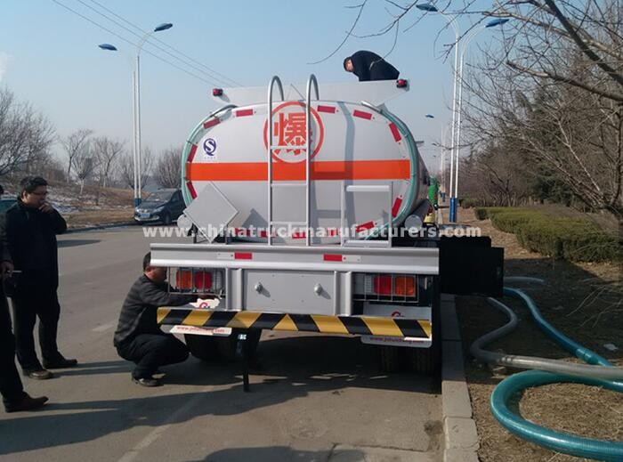 China 6000 gallon tanker trailer