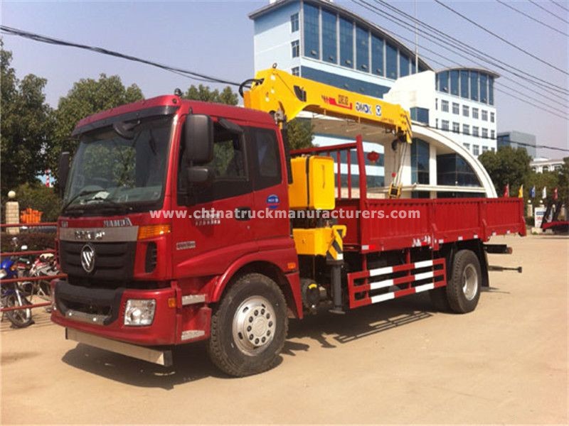 China 7.5 ton truck with crane