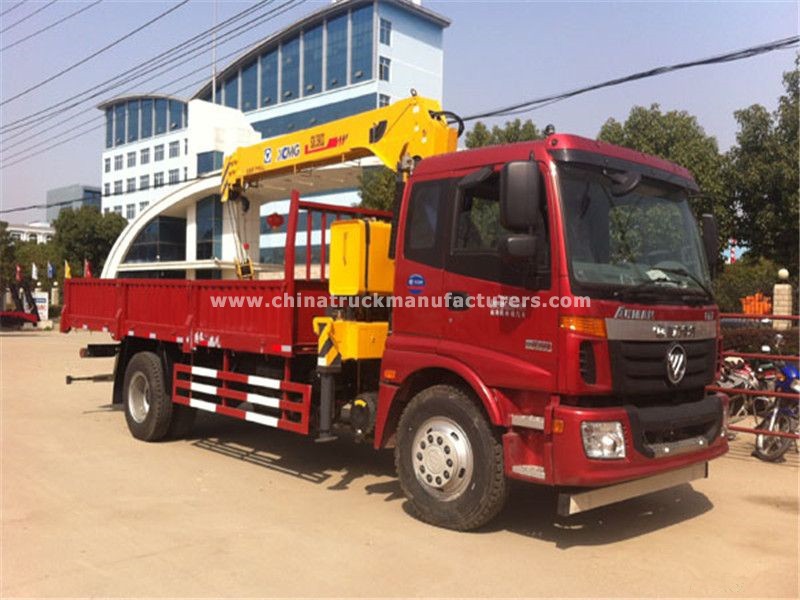 China 7.5 ton truck with crane