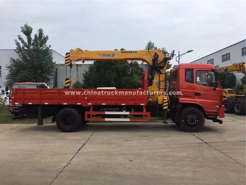 China 8 ton truck with brick crane