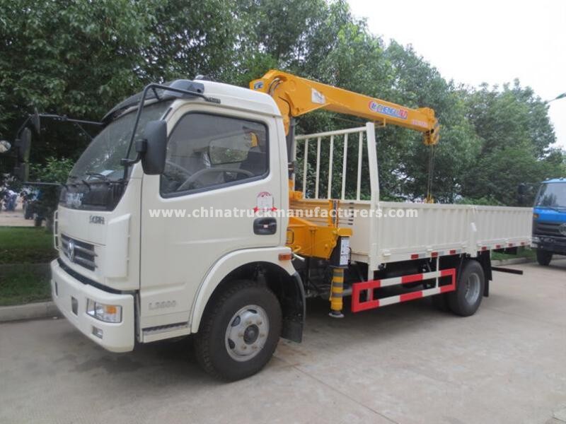 4*2 China 5 ton crane truck