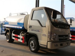 FOTON 4x2 1200 gallon water tank truck