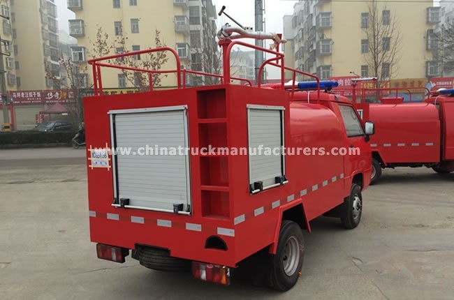 China 2 ton water tank fire fighting truck