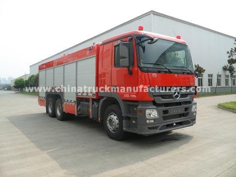 Dry powder fire truck for large operations