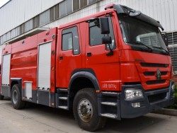 HOWO Used 4x2 foam fire fighting truck