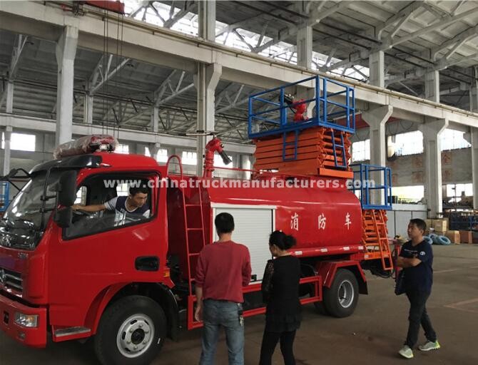 China 4x2 5 ton water tank fire engine truck
