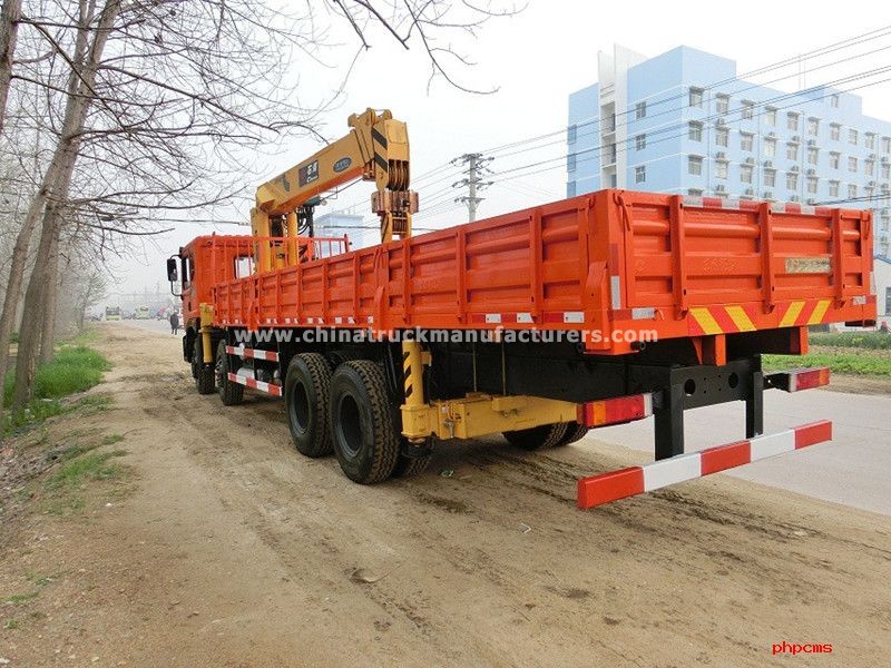 Dongfeng 8x4 12 ton truck with crane
