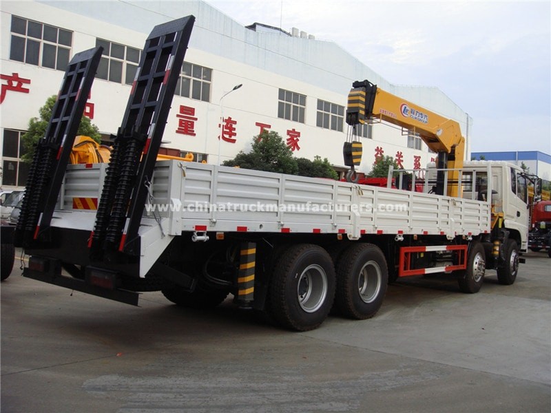 Used Dongfeng 12 wheels 16 ton truck with crane