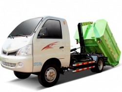 Small Capacity of Garbage Compactor Truck with Detachable Carriage
