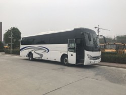 13.7m 65 Seats Luxury Long Route Bus