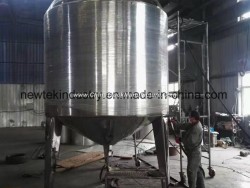 Stainless Steel Hot Water Jacketed Conical Bottom Storage Tank