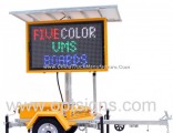 2018 China Traffic Control Full Color Display LED Road Sign Boards Mobile Vms Trailer