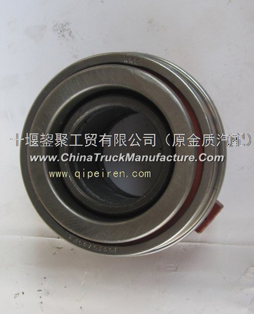 Clutch release bearing assembly