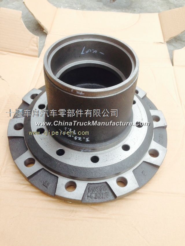 Dongfeng Tianlong front wheel hub front wheel brake hub