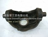 The supporting seat and the main pin assembly of the Dongfeng EQ240 steering knuckle