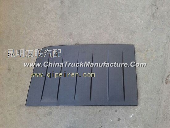 Dongfeng Hercules right window decorative cover assembly