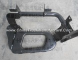 Dongfeng new dragon right foot pedal bracket welding assembly