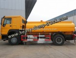 Sinotruk 4X2 HOWO Diesel Engine 9000L Fuel Tanker Truck